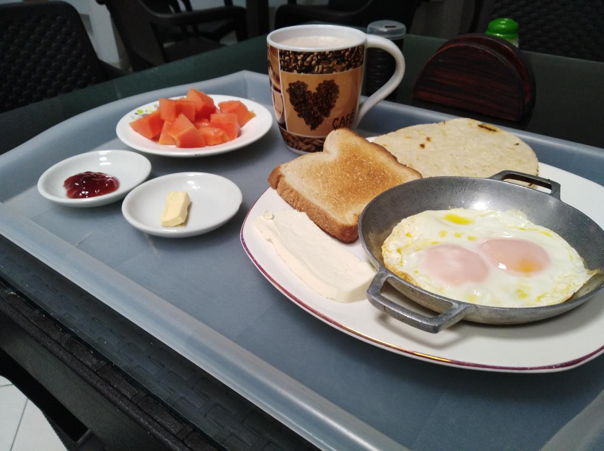 Hotel Meson De Las Flores Armenia  Ngoại thất bức ảnh